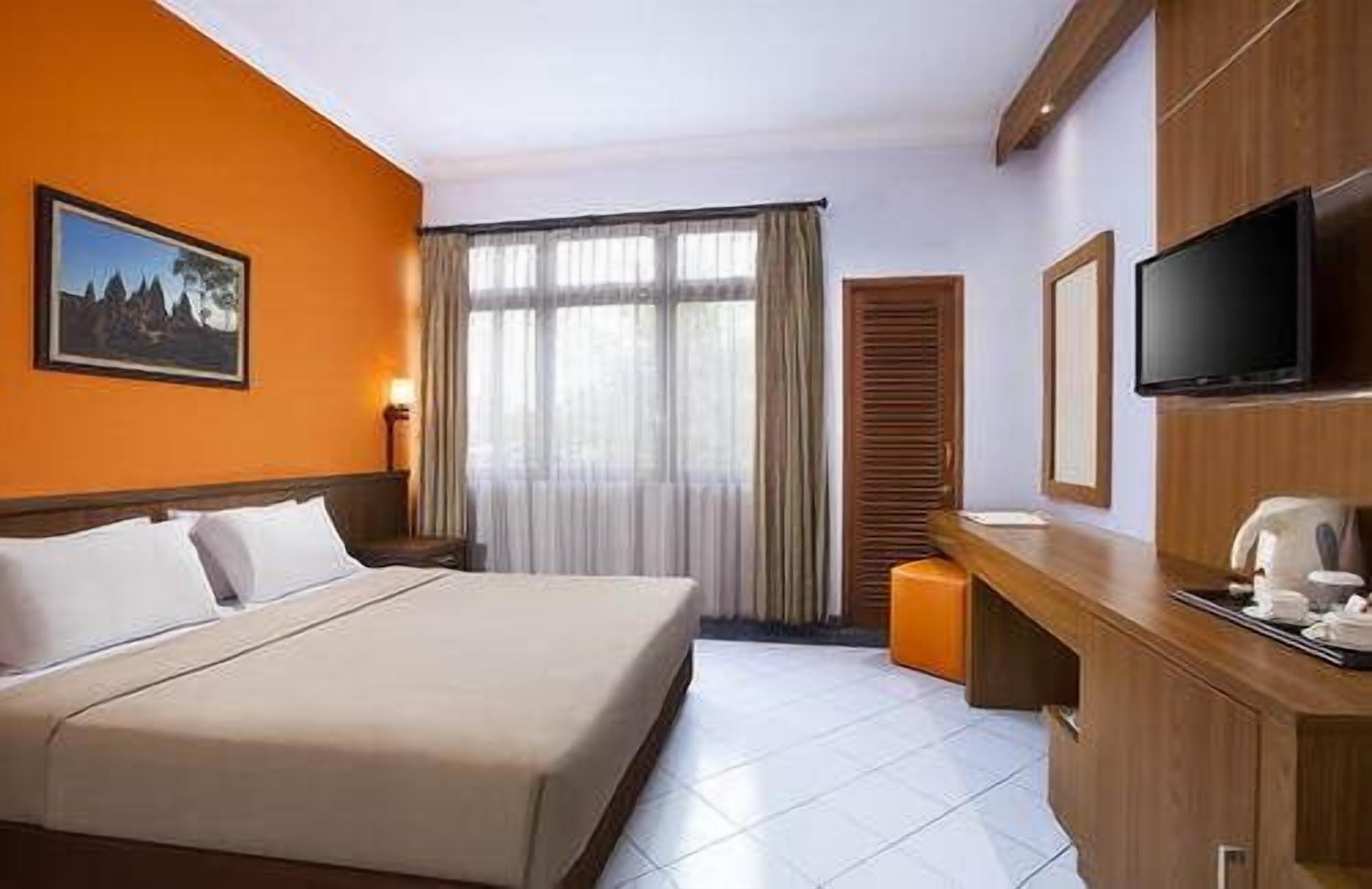 Mmugm Hotel Pakualaman Kültér fotó