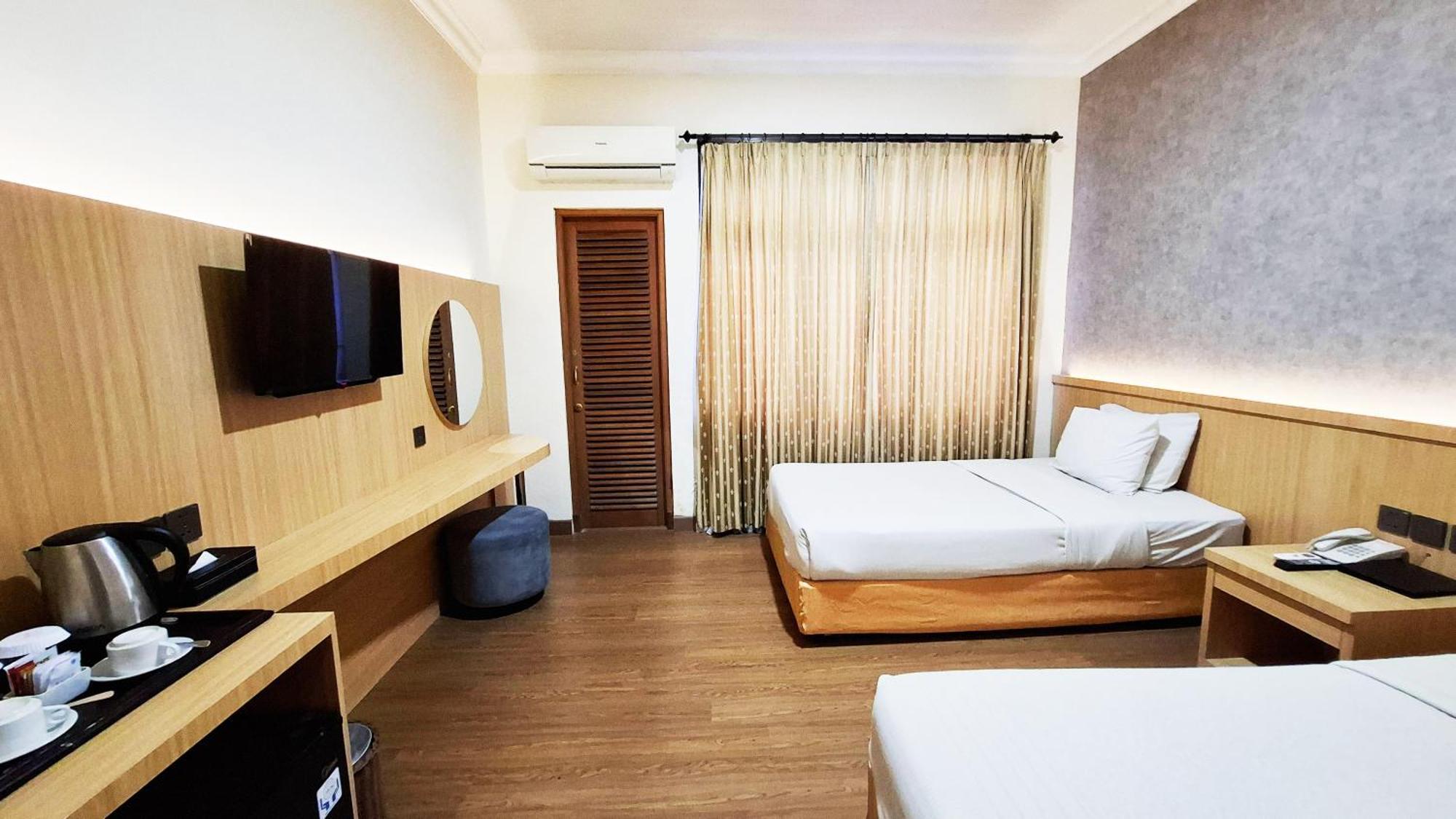 Mmugm Hotel Pakualaman Kültér fotó