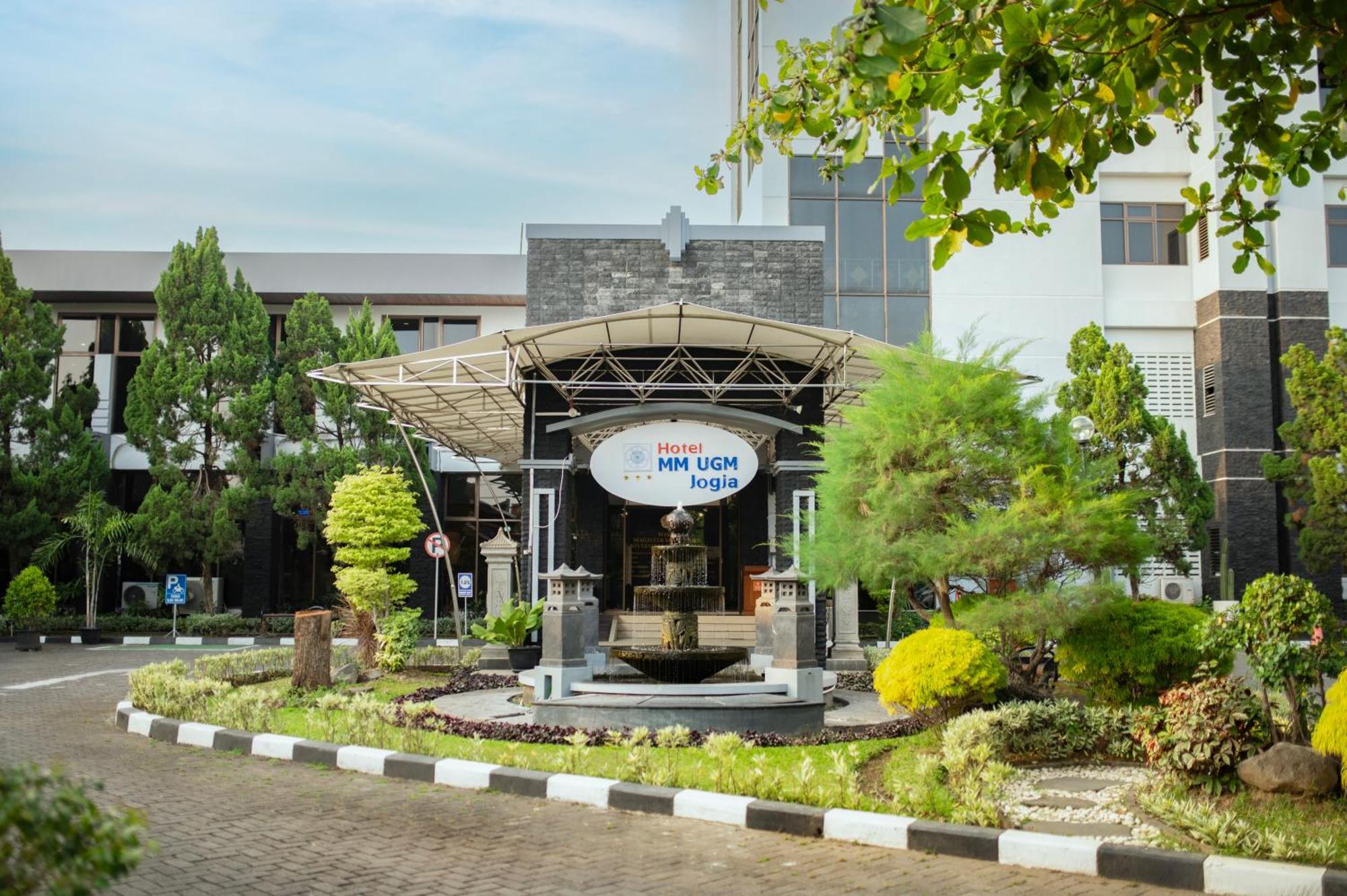 Mmugm Hotel Pakualaman Kültér fotó